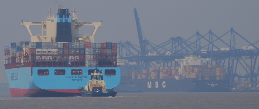 FXT Maersk Kobe DSC_0119.jpg