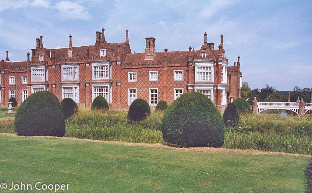 a Helmingham Hall.jpg
